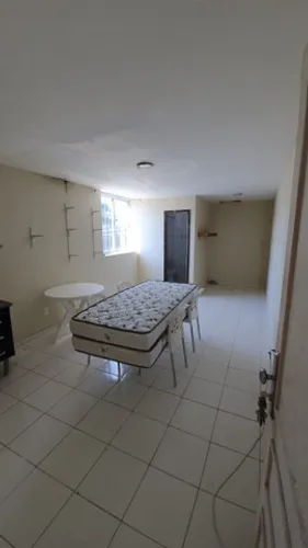 Alugo 2 salas com banheiro e garagem coberta no Barbalho!