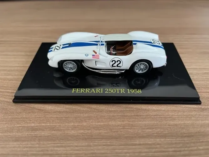 Ferrari Collection - Ferrari 250tr 1958 (Sem Acrílico)