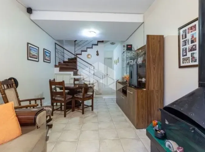 Casa em condomínio junto a Av. Teresópolis/ supermercado Nacional e próximo ao Zaffari /Bo