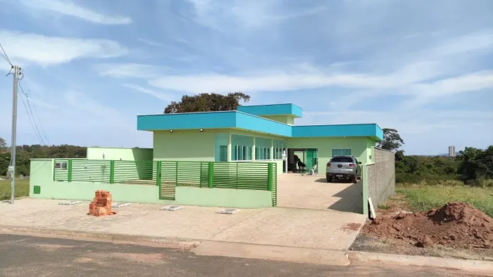 CASA 3QTS c/ suite Condomínio Nirvana Lago das Brisas