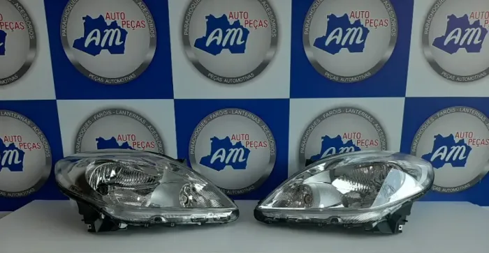 farol nissan versa 2011 até 2014