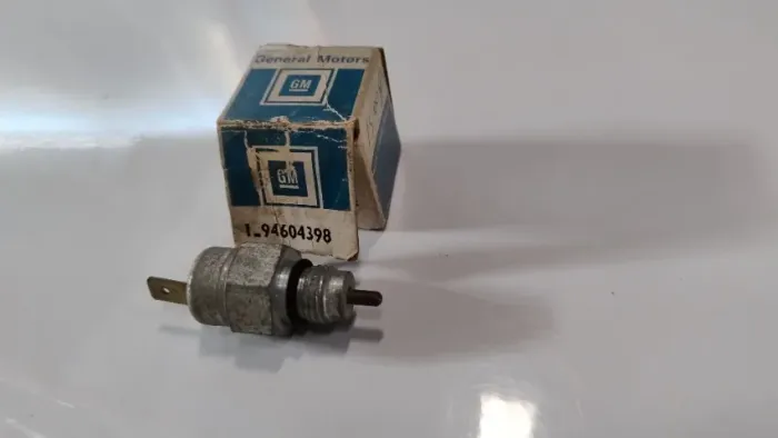 Interruptor Sensor Cilindro Mestre Do Freio Varga Opala 77/