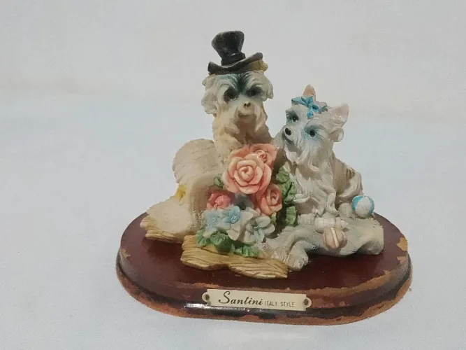Casal de Cachorrinhos resinado - Decoração Santini
