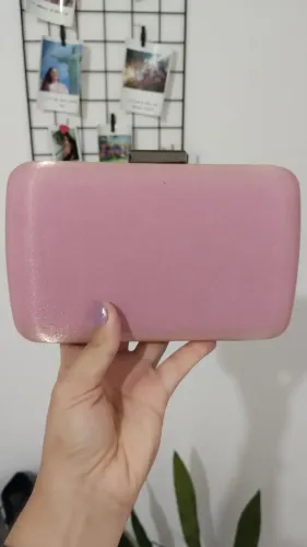 Bolsa de mão rosa com brilho R$ 80