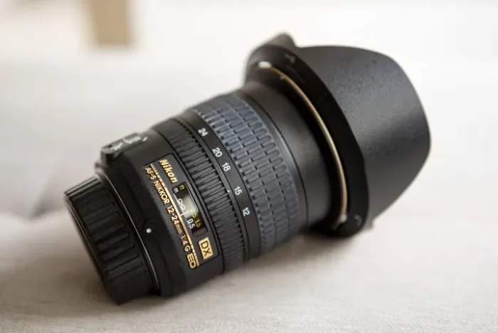 Lente Nikon 12-24mm F/4g If-ed Afs Dx - Com Filtro Hoya Uv (Usada)