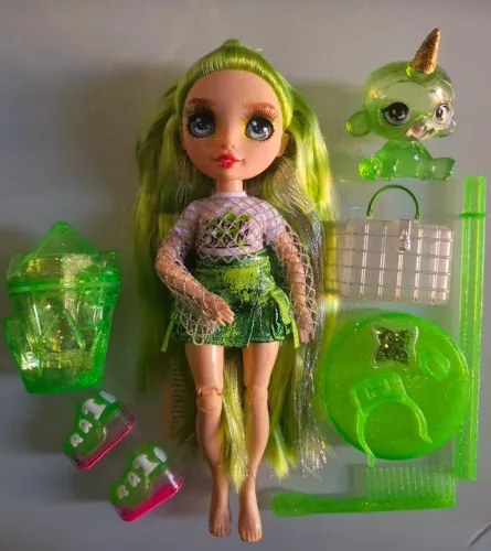Rainbow High Jade - slime