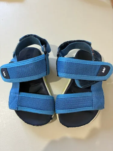 Sandália infantil Bibi tamanho 20