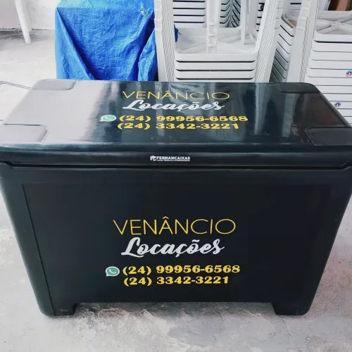Aluguel de Caxias térmicas + saco de gelo.