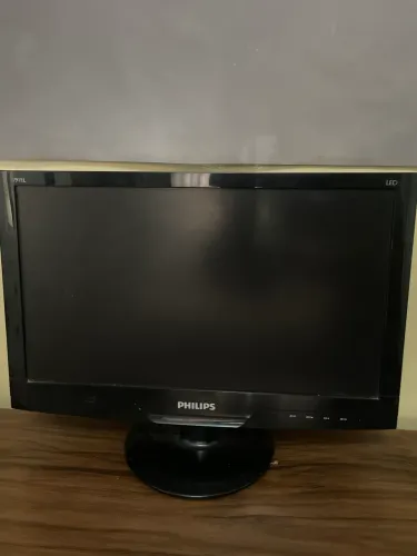 Monitor Philips 19 Led VGA e DVI