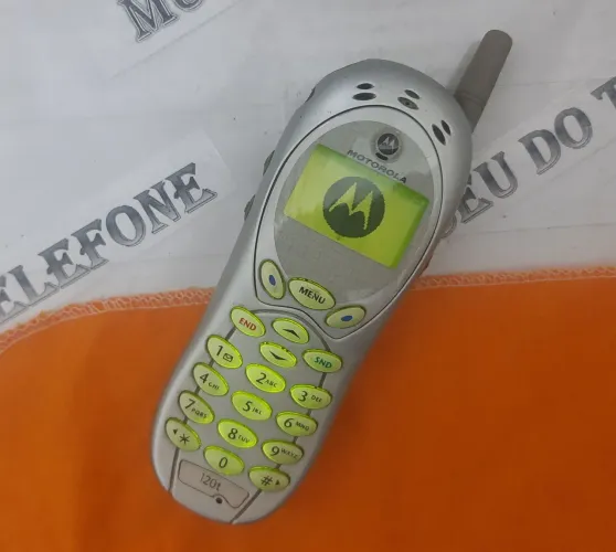 Motorola 120T celular antigo RELIQUIA coleção