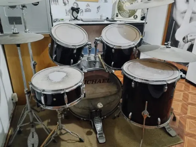 Bateria Michael Classic Bem Novinha