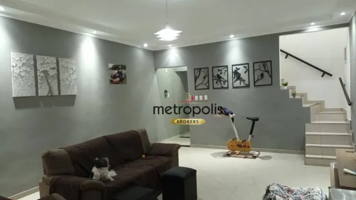 Sobrado com 4 dormitórios à venda, 176 m² por R$ 660.000,00 - Vila Junqueira - Santo André