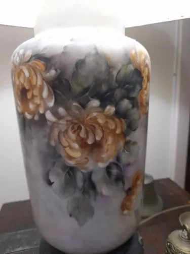 Abajour de porcelana pintado à  mão 