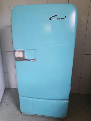 Geladeira Consul Vintage (década de 50) Clássica Azul turquesa. Funcionando perfeitamente