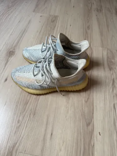 Yeezy boost 350 ice