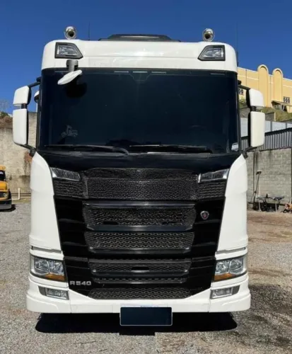 Conjunto R540 2023 carreta Randon 2022..