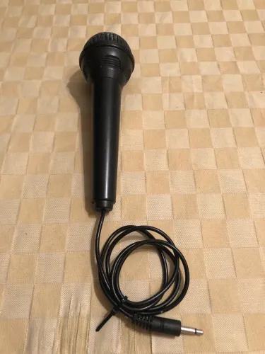 Microfone Plástico para Teclado/ Piano eletrônico infantil - Leve e Portatil 