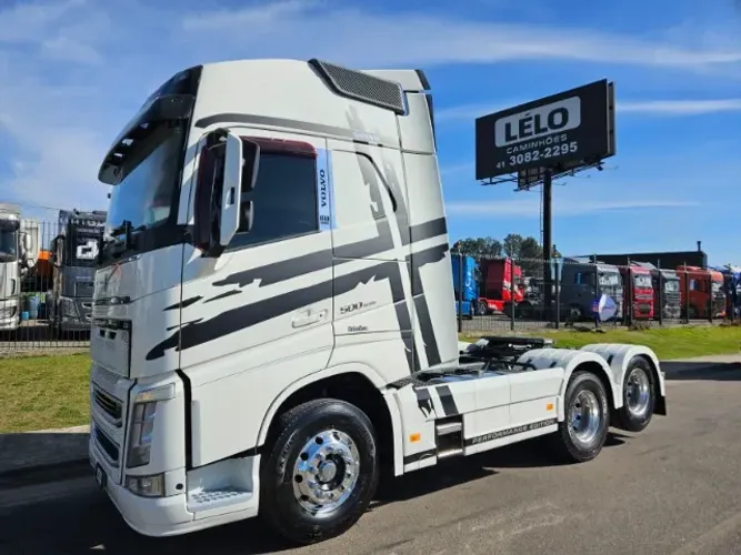 Volvo FH 500 6x2 Globetrotter Ano 21 Euro 5 Automático Mola Tanque em D Baixo km Geladeira