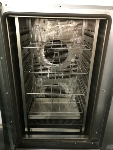 Forno combinado/ Frangueira à vapor
