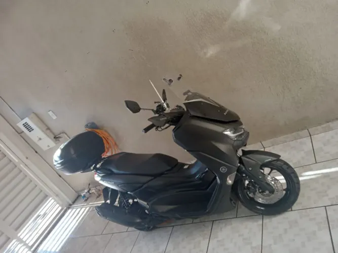 Moto Nmax seminova