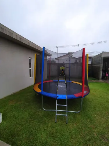 Aluguel de pula pula, piscina de bolinha, gangorras