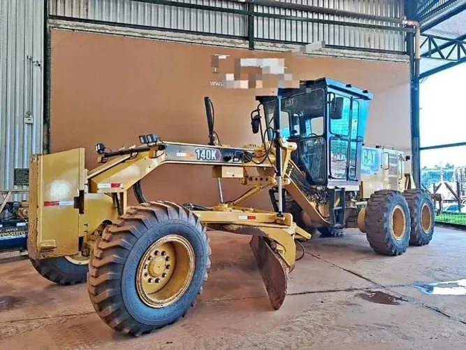 Motoniveladora Caterpillar 140K