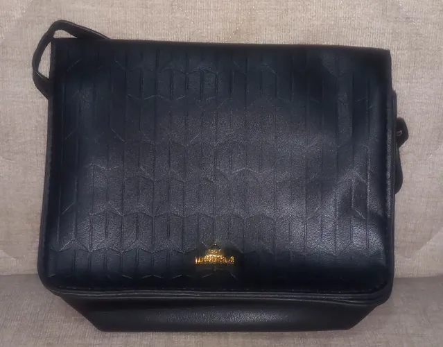 Bolsa Feminina de Ombro Preta