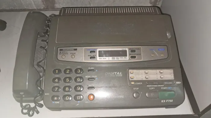 Fax/Telefone Panasonic KX-F750