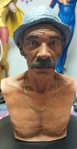 Action figure Seu Madruga