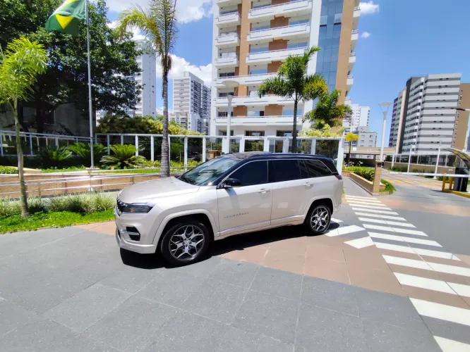 Jeep Commander Overland T270 1.3 TB Flex AUT 2025