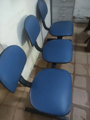 Longarina p/sala de espera com 3 lugares 