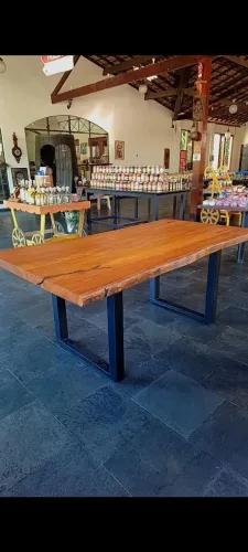 Mesa de madeira
