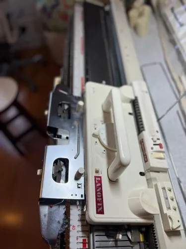 Máquina de Tricô Lã Grossa 9" SK 155 c/ Frontura SR 155