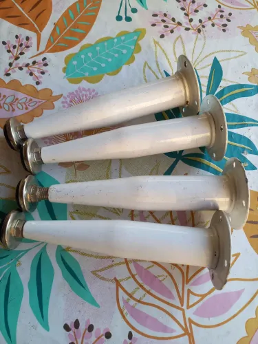 Pés para móveis vintage