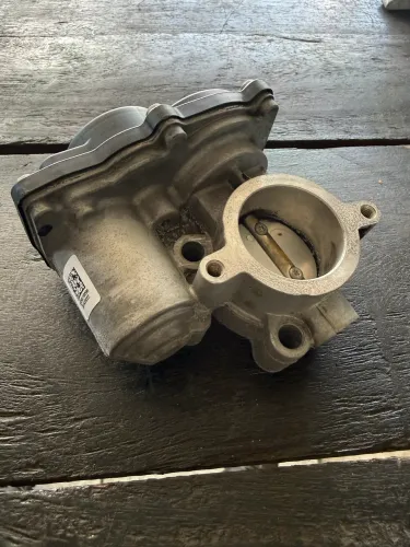 Corpo de borboleta/ tbi sandero, logan 1.0 3 cilindros