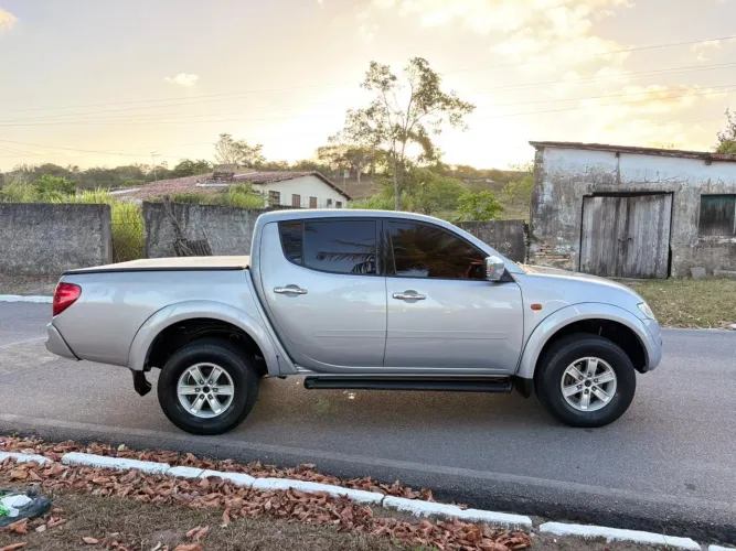 Mitsubishi L200 Triton HPE 3.2 CD TB Int.diesel AUT 2010