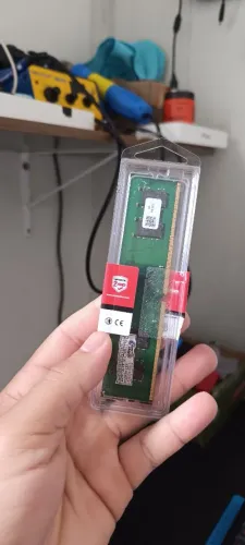 Memória RAM 4 GB DDR4 2666 Mhz funcionando perfeitamente motivo da venda upgrade 
