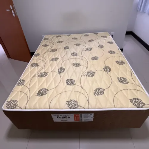 CAMA BOX QUEEN - 1.88 x 1.38 x 43cm