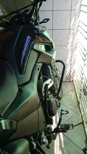 Vendo moto nova