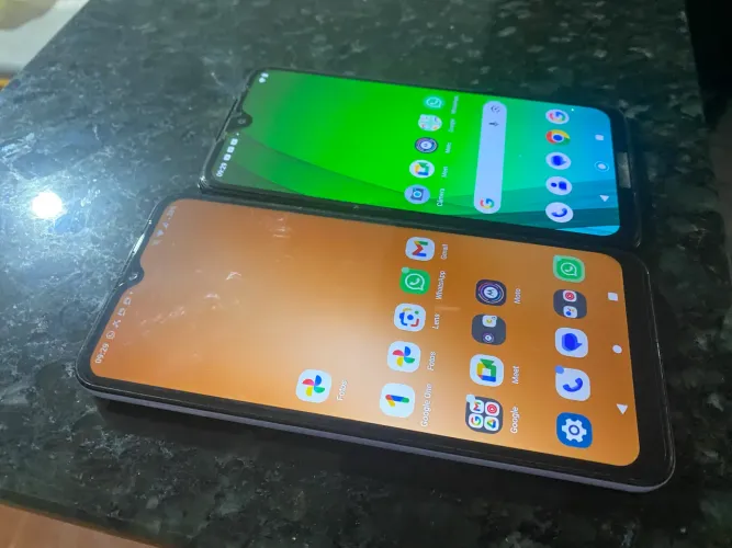Vendo 2 celulares motorola