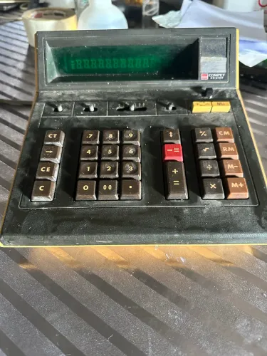 Calculadora Retrô Sharp Compet CS-2109