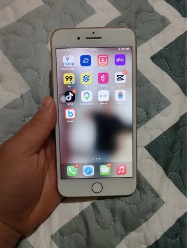 iPhone 8 Plus 