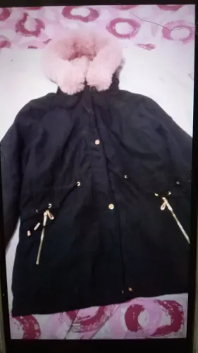 Vendo Parka feminina tamanho extra g bem larginha 