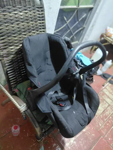 Bebê Conforto Usado Preto - Ótimo Estado