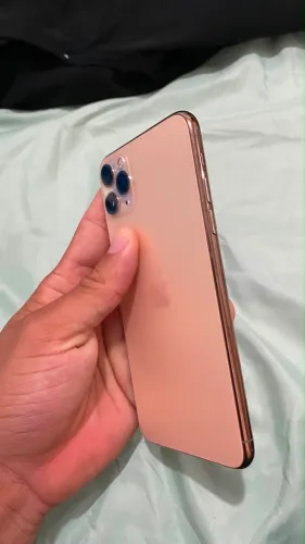 iPhone 11 Pro Max 512GB Bateria 100% trocada tem 2 meses Tela original Com Face ID