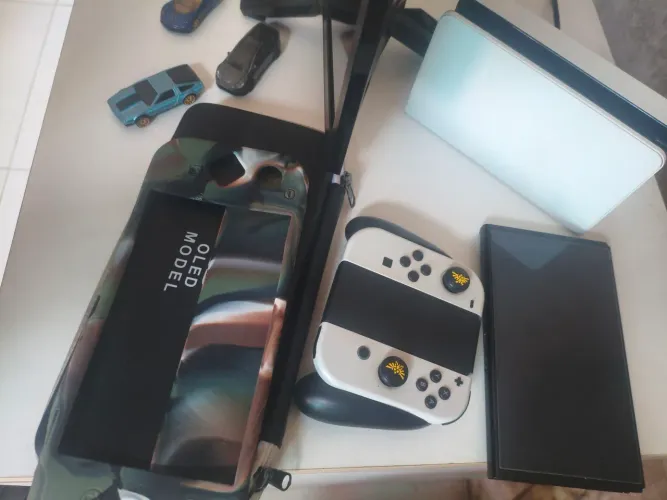 Nintendo Switch OLED 256GB - DESBLOQUEADO, Conservado e Pronto pra Jogar