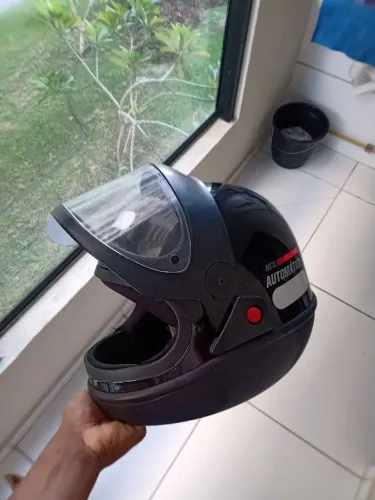 Capacete 3 meses de uso