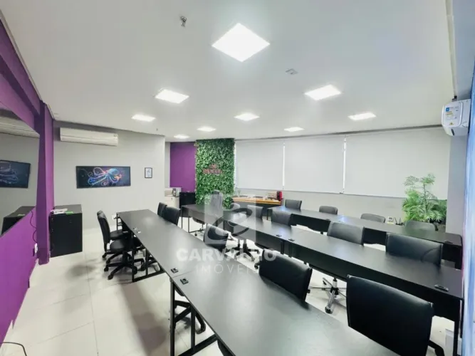 Sala comercial a venda em frente ao Shopping Flamboyant