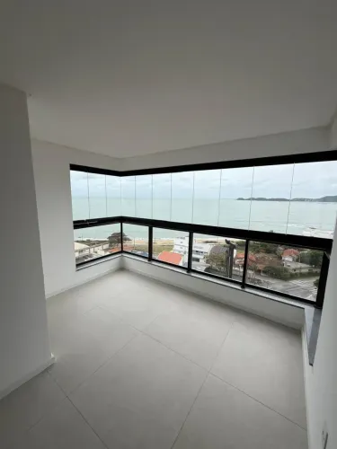 Apartamento para venda tem 91 metros quadrados com 2 quartos em Centro - Penha - Santa Cat