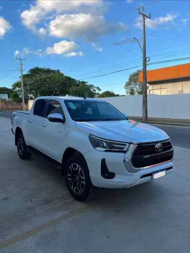 Toyota Hilux CD SRX 4X4 2.8 TDI 16V Diesel Aut. 2025